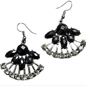 Vintage-Inspired Black and Gunmetal Fan Earrings